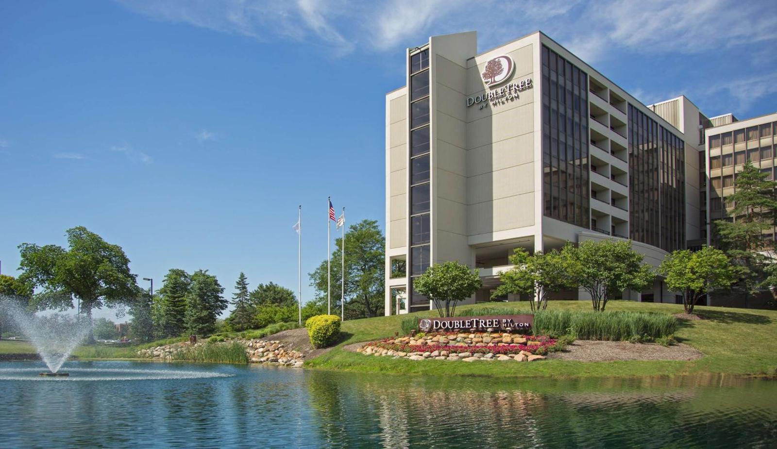 DoubleTree By Hilton Chicago - Oak Brook